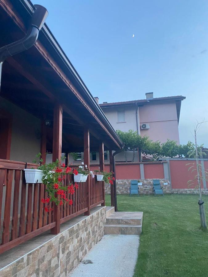 Къща За Гости Детелина - Лина Sapareva Banya Exterior photo